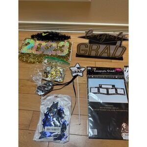 Graduation Party Decor Bundle 2023 Congrats Grad Photo Stand‎ Confetti Lot